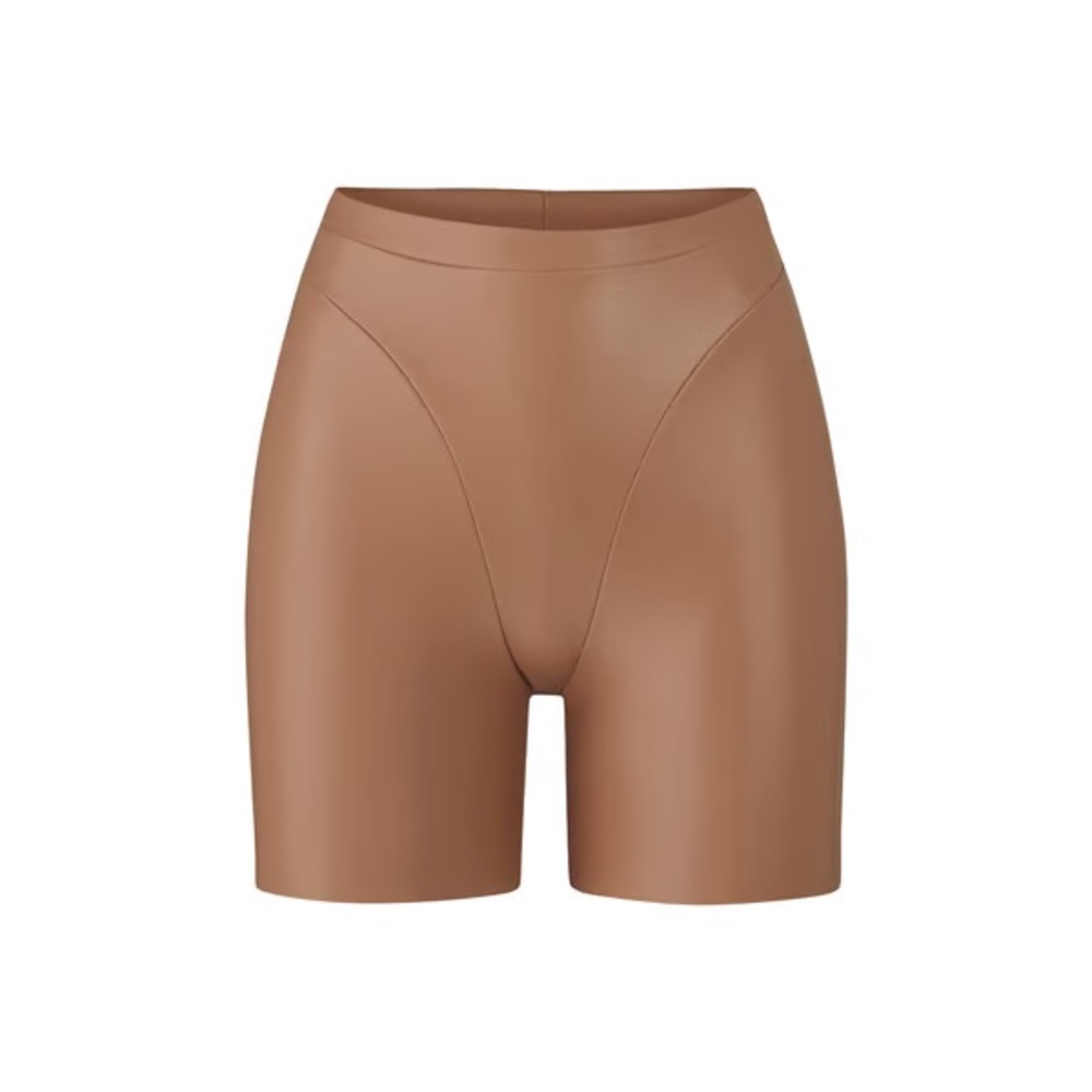 SKIMS FAUX LEATHER BIKER SHORT SIZE SMALL COLOR SIENNA